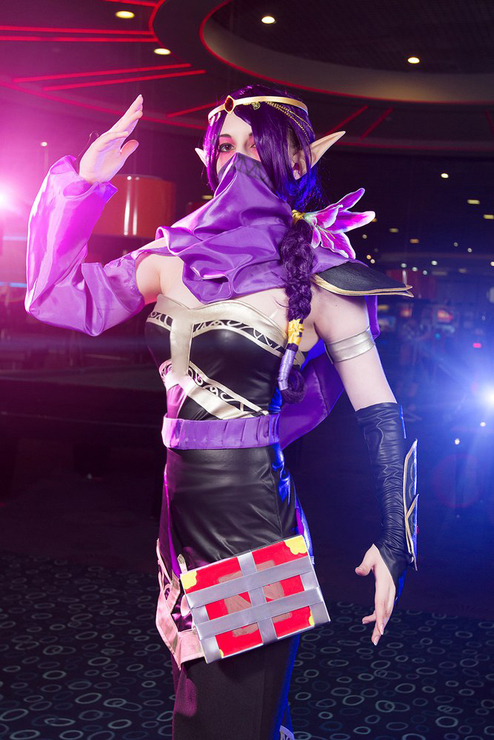 国外精美圣堂刺客cos秀